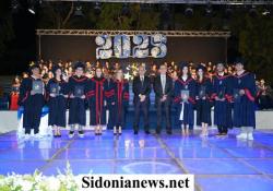 بالصور : الوزير عامر البساط يرعى حفل تخرّج الدفعة الـ17 من طلاب ثانوية حسام الدين الحريري  - صيدا