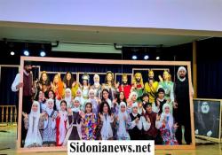 بالصور : مين الحكم؟  عمل مسرحي تربوي لـ ثانوية السفير يحكي قصة حضارات أنجزت وأخفقت.. ويحمل رسالة!