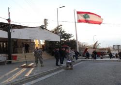 بعدما هدّدت إسرائيل باستهدافه... إعادة فتح معبر المصنع الحدودي