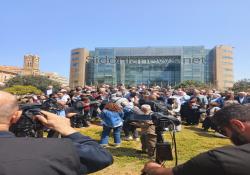 بالصور: الصحافي السفير غسان الزعتري شارك في الوقفة التضامنية  أمام الإسكوا  بدعوة من نقيب المحررين الصحافيين  الاستاذ جوزيف القصيفي تنديدا باستهداف الاحتلال الاسرائيلي  للصحافيين اللبنانيين