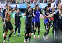 الأرجنتين تخطف بطاقة النهائي في كأس العالم 2026 بفوز درامي على إنكلترا 2-1| موعد المباراة النهائية بين إسبانيا والأرجنتين ؟ | النتائج الكاملة للمونديال 2026