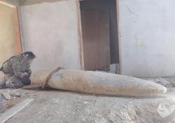 بالصور: الجيش اللبناني تفكيك صواريخ وقنابل طيران غير منفجرة من مخلفات العدوان الإسرائيلي