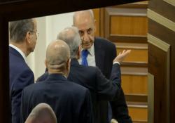 قراءات ومستجدات ومواقف في لبنان والمنطقة - الخميس 13-8-2026 : العفو يخرج من مدخنة صفقة تشريعية – سياسية؟ | إقرار العفو العام في لبنان: أبرز المستفيدين والمستثنين منه؟ | جولات مكوكية عسكرية أميركية بين لبنان وإسرائيل؟