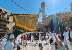 بالفيديو والصور: صيدا غير شكل :  مسيرة صوفية وعروض السيف والترس والدف والطبل  وتوزيع الحلوى إحتفاء بمولد رسول الله محمد صلى الله عليه وسلم