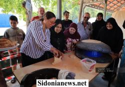 بالصور: يوم قروي في مركز استقبال النازحين بمعهد صيدا الفني يعيد لأهالي الجنوب أجواء الضيعة