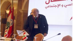 جنبلاط لـ«الجمهورية»: أحذّر من ثورة شاملة.. وهذا خطأ باسيل