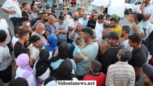 بالصور : النائب أسامة سعد يشارك في اعتصام حتجاجا على انقطاع الكهرباء في صيدا
