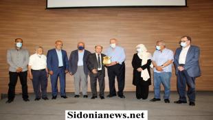 بالصور : صيدا تجتمع في القصر البلدي لتأبين الراحل محمد القبرصلي "ابومحمود" بمشاركة الحريري وسعد والجماعة والبزري وهيئات المدينة وفاعلياتها الروحية