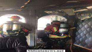 بالصور : إخماد حريق في مطعم بصيدا
