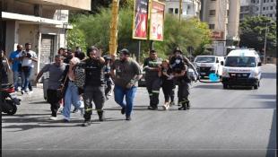 اشتباك المسلّح" في الطيونة مستمرّ... سقوط ضحايا والمستشفيات تستقبل الجرحى