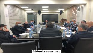 بالصور : مجلس الامن الفرعي جنوبا عقد بحضور السعودي في سراي صيدا : القوى الامنية لن تتساهل مع المؤسسات المخالفة ليلة راس السنه وسيصار الى تسطير محاضر ضبط وصولا الى ختمها بالشمع الاحمر