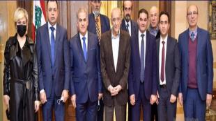 الرئيس بري: مخاطر الابتلاء الطائفي والمذهبي على الكيان اللبناني وجودية ولا خلاص إلا بالعودة الى قواعد الدستور والقانون والدولة المدنية