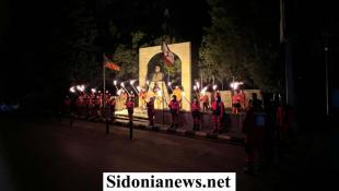 بالصور : فوج الإنقاذ الشعبي يضيىء المشاعل في الذكرى 47 لاستشهاد المناضل معروف سعد