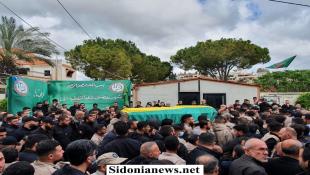 بالصور : حركة أمل وآل الرز واهالي بنعفول يشييعون الشهيد علي الرز بحضور النائب قبيسي ممثلا الرئبس بري .