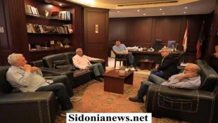 النائب اسامة سعد استقبل حنا غريب الذي دعا عشية الانتخابات للتصويت بكثافة في دائرة صيدا جزين  للائحة "ننتخب للتغيير"