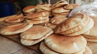 نقيب اصحاب الافران علي ابراهيم : سنشهد بدءًا من الإثنين تراجعًا في سعر ربطة الخبز