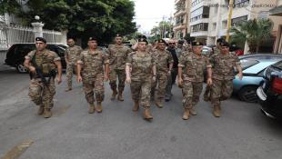 بالصور : الجيش اللبناني : جولة تفقديه لرئيس الاركان للطبابه العسكريه