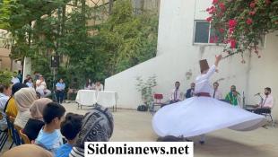 بالصور: فرقة بلابل الذاكرين(صيدا ) بقيادة المسحراتي محمود محمد فناس قدمت عروضا وموشحات في ذكرى المولد النبوي الشريف