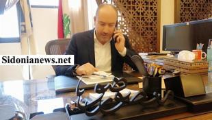 بالصور:  بعد نعي ميقاتي للبنان...محافظ الجنوب منصور ضو  يفجر قنبلة تحذيرية بحضور الإعلاميين في صيدا : لا تتفاجأوا بعد أيام إذا علقت ورقة إعتذار على باب السراي الحكومي