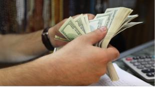 هكذا يتمّ تضليل المودع في متاهات الكابيتال كونترول