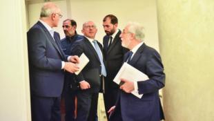 نداء الوطن:  نسف البلديات دُبِّر في ليل؟ | التأجيل سنة والعونيون وفّروا الميثاقية للثنائي والإعتدال المرتخي يشارك