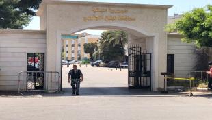 رؤساء وموظفو الإدارات في سرايا صيدا حسموا العودة إلى العمل رغم التزام بعضهم بقرار الرابطة