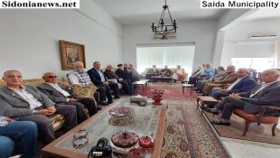 رئيس بلدية صيدا د. حازم بديع يثني على مبادرة الرئيس نبيه بري لوقف إطلاق النار في مخيم عين الحلوة ويتبنى مقررات اللقاء الموسع للفاعليات في منزل النائب د. أسامة سعد