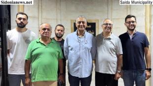بالصور : د.بديع رعى إنارة ساحة الشهداء في صيدا بالطاقة الشمسية بمبادرة من آل البساط بالتعاون مع بلدية صيدا وتجمع المؤسسات الأهلية والحركة البيئية
