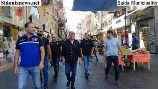 بالصور: رئيس بلدية صيدا د. بديع  جال في سوق صيدا التجاري : مرتاحون للتجاوب في تطبيق الإجراءات التنظيمية للسوق  وننوه بتعاون لجان أصحاب العربات والمجتمع الأهلي