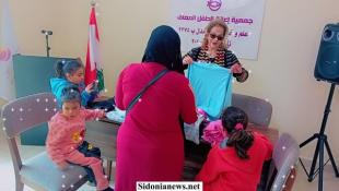 بالصور:  جمعية إعانة الطفل المعوق برئاسة السيدة أسمى البلولي الديراني قدمت مساعدات مالية ل ٢٠٠ عائلة صيداوية  وهنأت بحلول السنة الجديدة ٢٠٢٤
