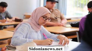 بالصور : مؤسسة الحريري بالتعاون مع الشبكة المدرسية لصيدا والجوار نظّمت دورة تقوية مجانية لطلاب الشهادة الثانوية تحضيراً للإمتحانات الرسمية