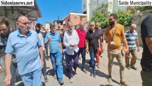 بالصور: رئيس بلدية صيدا د. بديع جال في منطقة التعمير – عين الحلوة واطلع على إحتياجاتها  وعلى دراسة مشروع إنمائها بعنوان حارتنا بإشراف المجلس النروجي