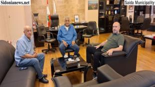 بالصور: محافظ الجنوب ضو زار رئيس بلدية صيدا د. بديع وغرفة العمليات المشتركة: الأولوية أن لا يبقى نازح  من الجنوب في العراء