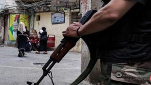 ماذا كشف قيادي فلسطيني عن مصير سلاح المخيمات؟