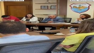 بالصور: صدور توصيات الطاولة المستديرة في بلدية صيدا حول الأطفال المتصلين بالشارع بدعوة من الحركة الإجتماعية: إنشاء مركز إيواء دائم وتنفيذ حملات توعوية