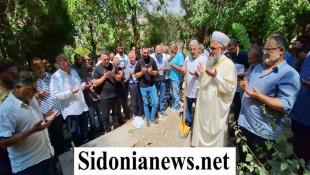 بالصور: تشييع الشاب أحمد إبراهيم عنتر في صيدا والسيد عامر معطي وعائلة الفقيد من آل عنتر واليمن تقبلوا التعازي