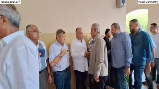 بالصور: رئيس بلدية صيدا المهندس مصطفى حجازي قدم التعازي  للسيد عامر معطي وإلى آل عنتر واليمن ومعطي بوفاة الشاب أحمد إبراهيم عنتر