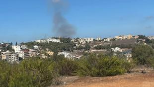 مسيرة اسرائيلية استهدفت سيارة بين بلدتي ديرعامص وصديقين ومعلومات عن سقوط شهيد وجريح