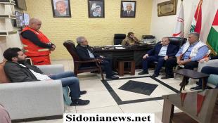 بالصور: النائب البزري  أدان المجزرة الإسرائيلية في عين الحلوة وجال مع رئيس البلدية حجازي ونائبه عكرة وحشيشو وشريتح على مستشفيات في صيدا  لتفقد جرحى الغارة