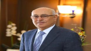 صالح هنأ بذكرى الاستقلال : نتطلع في ذكرى الاستقلال وبما تمثله هذه المناسبة من قيم للتضحية والوفاء ، بأن تبادر الحكومة الى الإسراع والمباشرة بإعادة الإعمار .