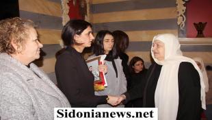 بالصور : بهية الحريري قدمت بإسم الرئيس سعد الحريري التعازي لعائلة شهيد الأمن العام علاء شحادة في مزبود