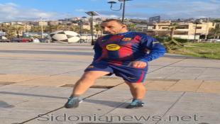 بالفيديو: ليونيل ميسسي صيدا يدهش العالم في مدينة الرئيس الشهيد رفيق الحريري الرياضية : الكابتن بكر جريان بقدمه سدد غول غير شكل في السلة وينك يا رونالدو ؟