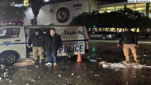 بالصور: بلدية صيدا : دوريات شرطة البلدية وفرق الطوارىء مستنفرة لخدمة المواطنين في مواجهة تداعيات العاصفة