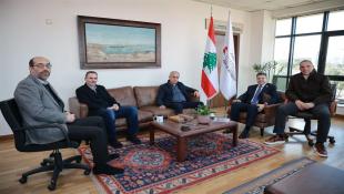 بالصور : النفّي يستقبل النائب محمد الخواجة في مرفأ بيروت