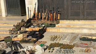 الجيش اللبناني : توقيف 4 مواطنين وضبط كمية كبيرة من الأسلحة والذخائر الحربية خلال عمليات دهم لمنازلهم