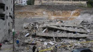 فرق مجلس الجنوب الهندسية عاينت أضرار الغارات في قناريت والخرايب وخصصت حصصا غذائية ومستلزمات للمتضررين