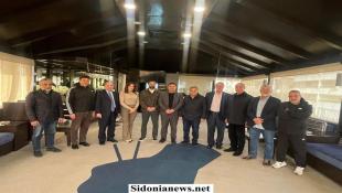 وفد من نادي أشمون الرياضي برئاسة محمد البقاعي  يهنىء رئيس الأهلي-صيدا عاطف مرعي أبو مرعي