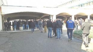 موظفو أوجيرو اعتصموا للمطالبة بحماية القطاع: حقوقنا خط أحمر ولم يعد لدينا ما نقدمه سوى ثباتنا في الميدان