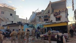 بالفيديو والصور : عصرا : إستهداف صيدا -التعمير عين الحلوة بغارتين على دفعتين توقع شهيدا وإصابة مواطنين وجيش لبناني