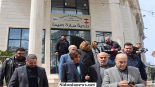 بالصور: وزيرة البيئة د. تمارا الزين زارت بلدية حارة صيدا والتقت رئيسها مصطفى الزين وجالت على مراكز  إستضافة  النازحين في البلدة